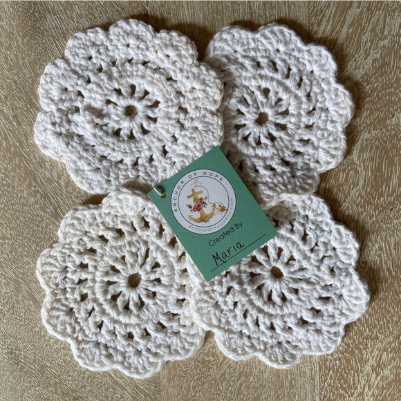 NWT Handmade Set of Four Crochet White Floral Coasters Eclectic Knit Boho Home - Picture 2 of 4